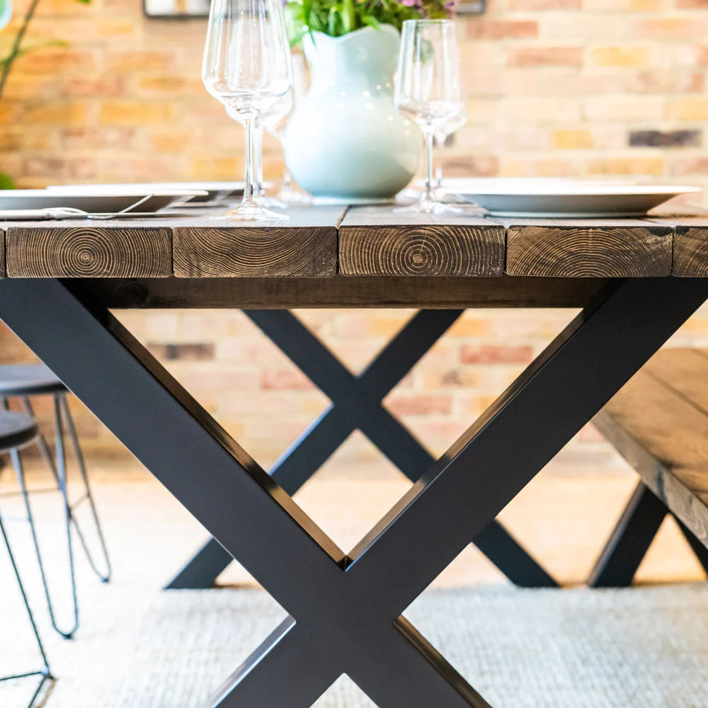How to Restore Metal Table Legs