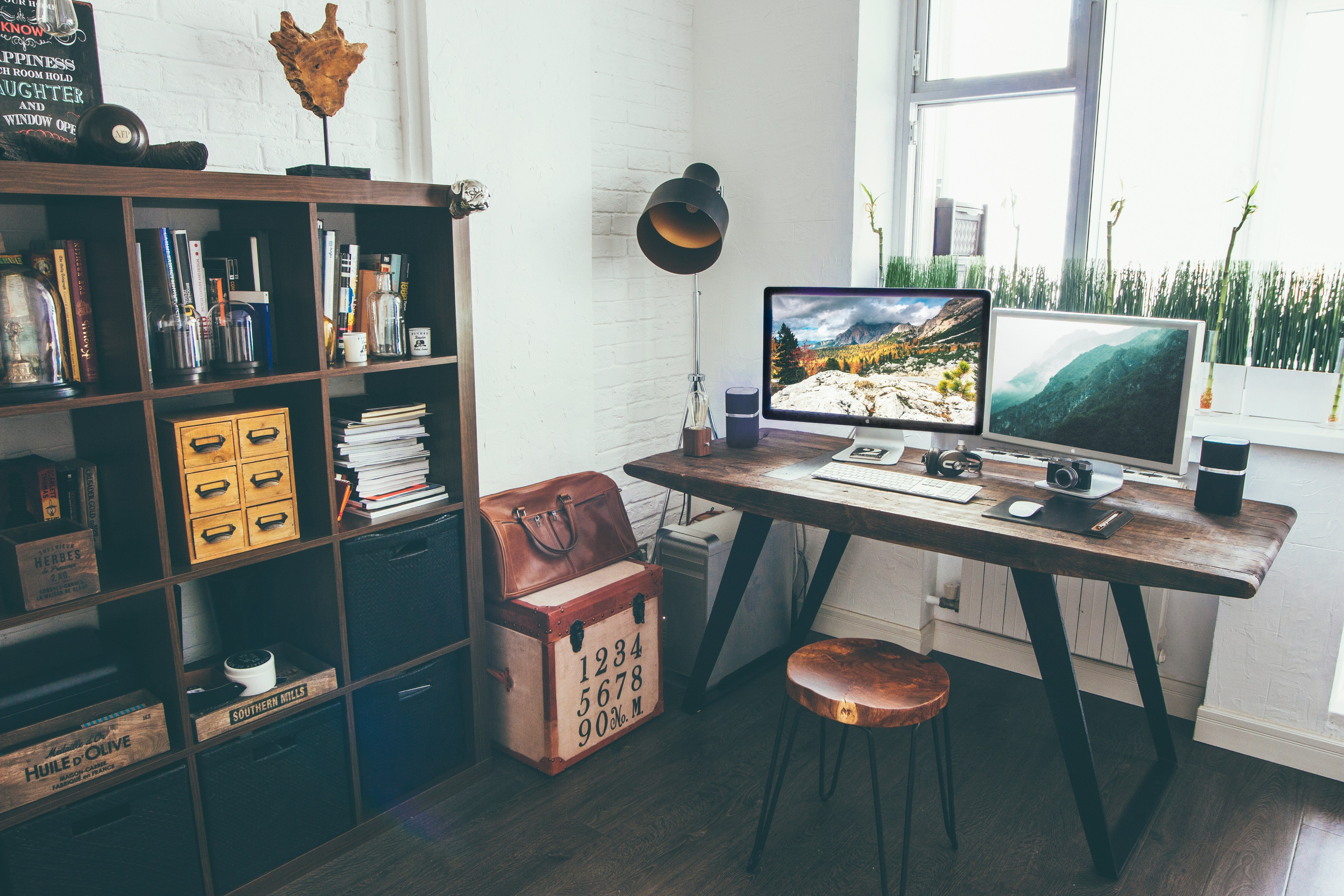 How to Attach Desk Legs