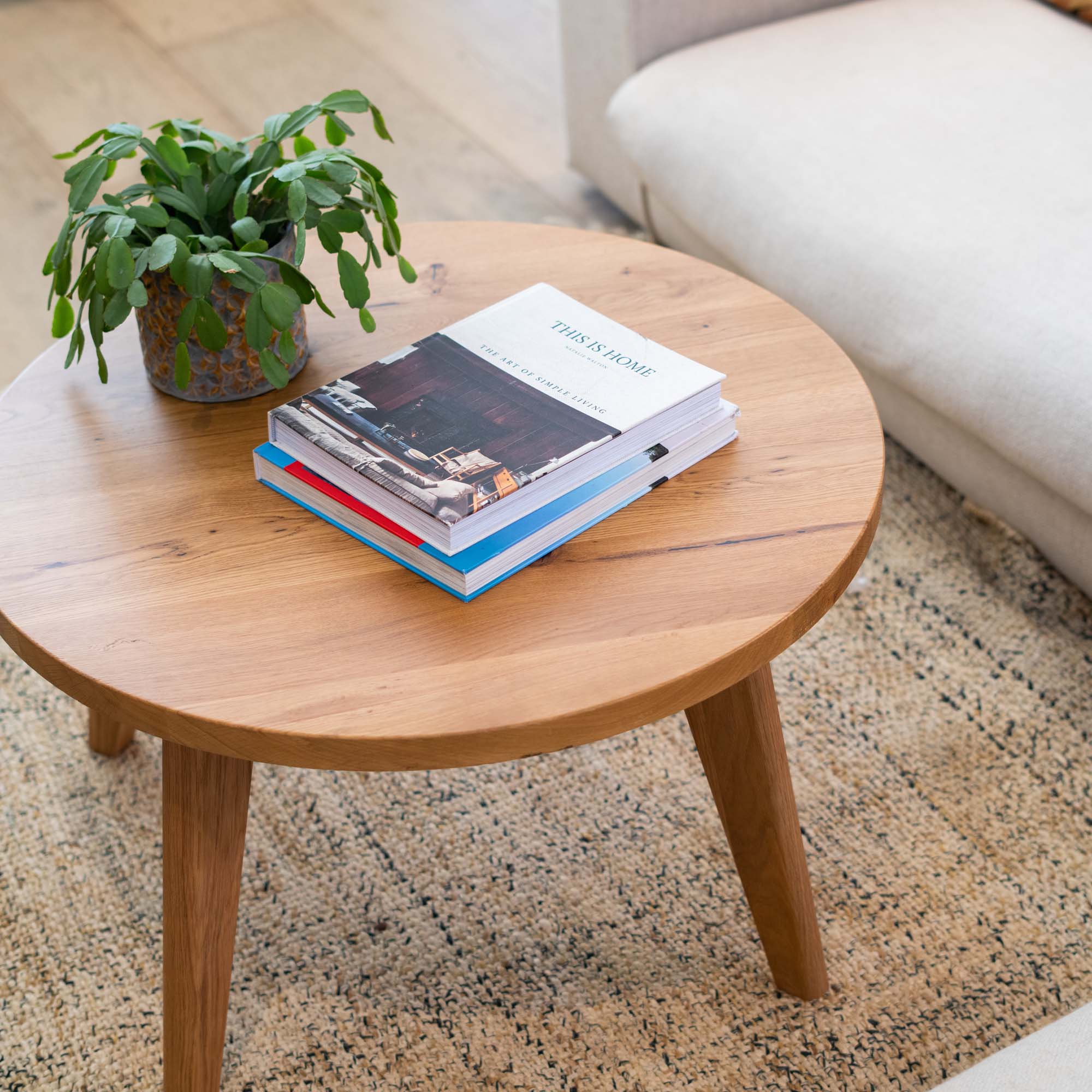 Round Solid Oak Table Top-Ø 120cm x 3.2cm--The Hairpin Leg Co.